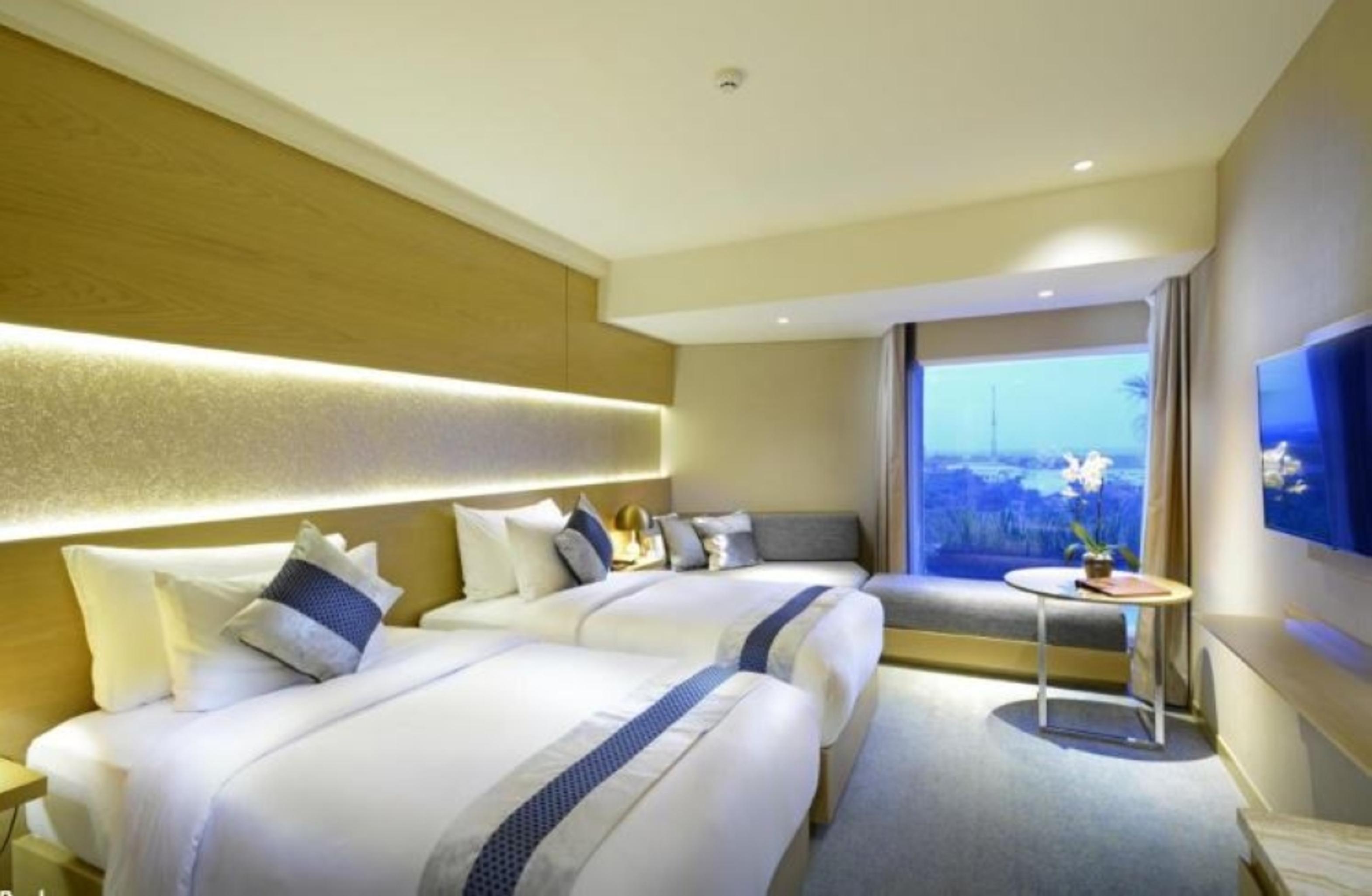 Vasa Hotel Surabaya Exterior foto