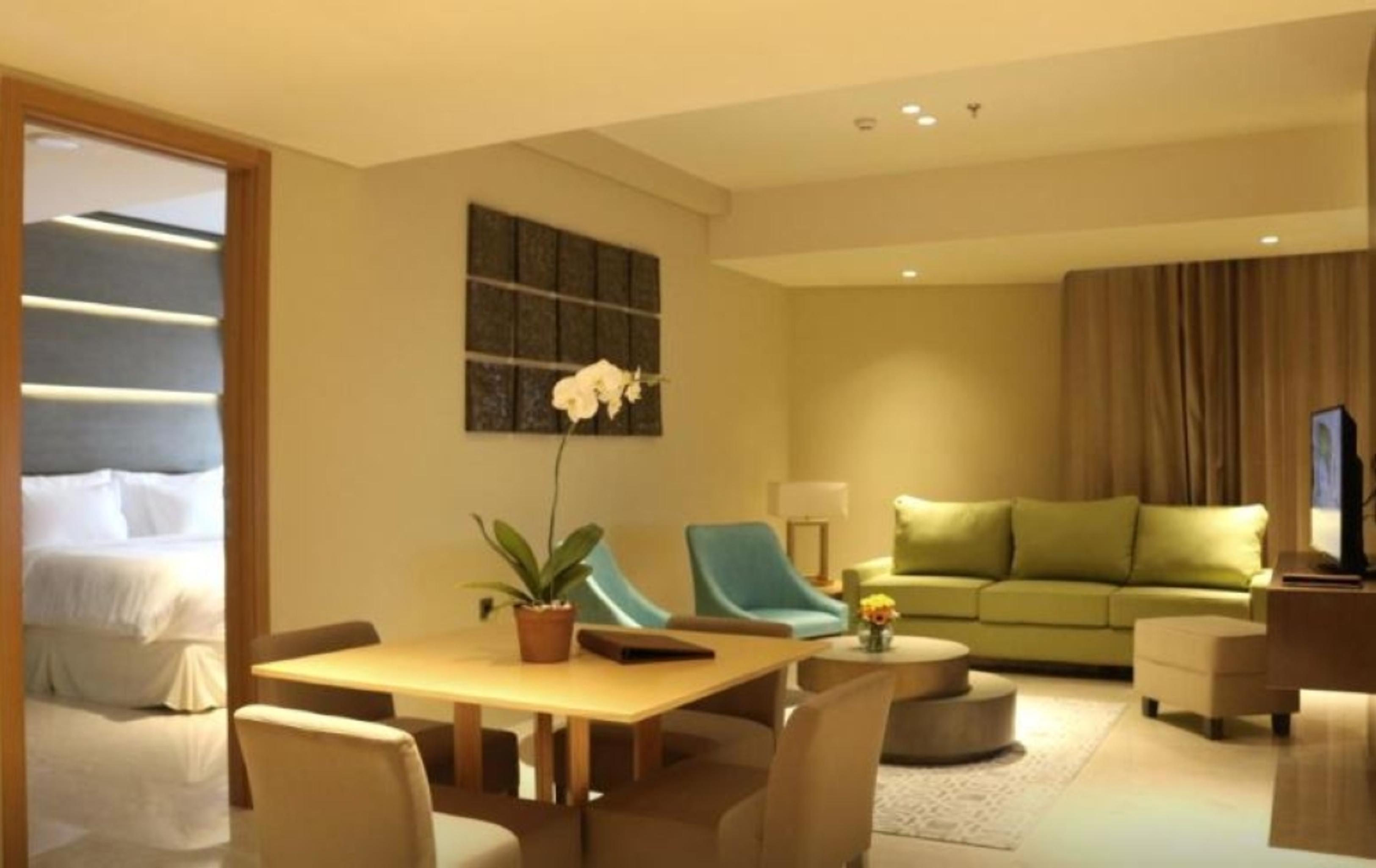 Vasa Hotel Surabaya Exterior foto